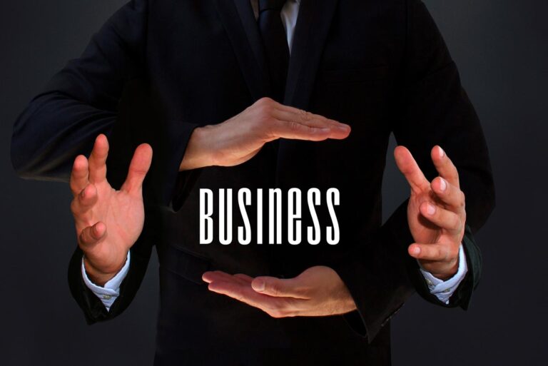 Scopri come gestire la liquidità aziendale: strategie per affrontare carenze, ottimizzare eccedenze e proteggere l’impresa